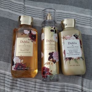 {Bath & Body Works} Dahlia Gift Set
